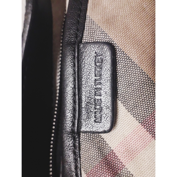 - BURBERRY MAGGIE KNOT METTALIC LAMBSKIN LTH… - Picture 5 of 15
